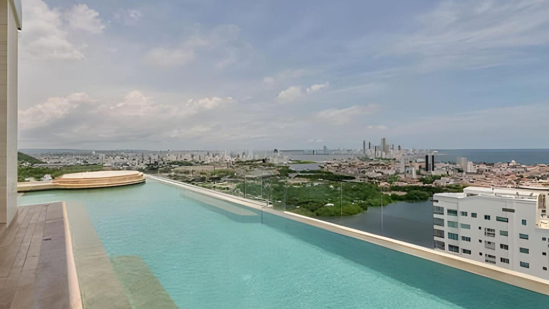 Vista Al Mar/ Centro Histórico/ Nuevo Piso 26 1br Cartagena