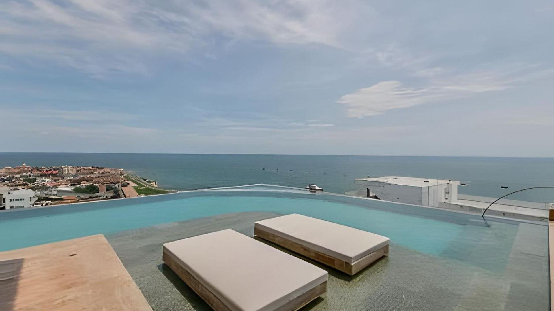 Vista Al Mar/ Centro Histórico/ Nuevo Piso 26 1br Apartamento