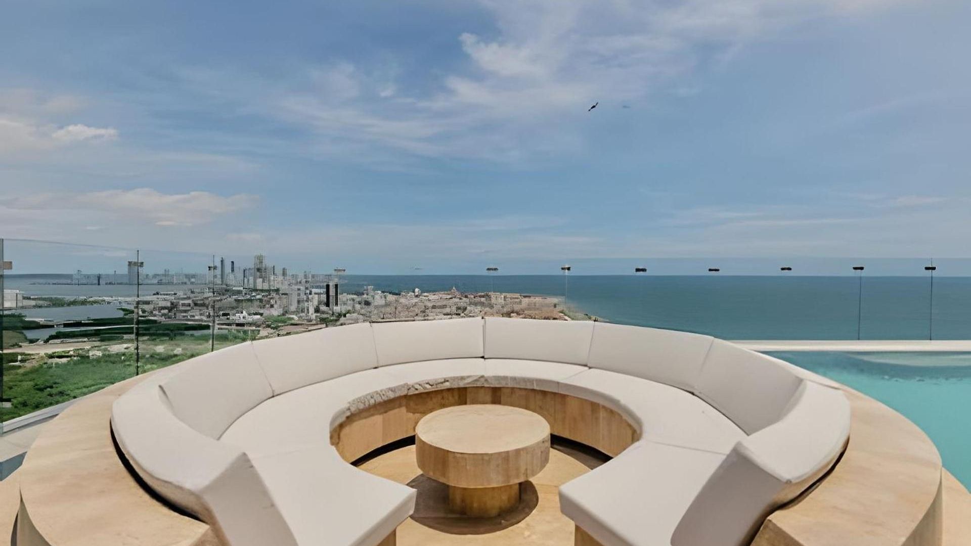 Vista Al Mar/ Centro Histórico/ Nuevo Piso 26 1br *