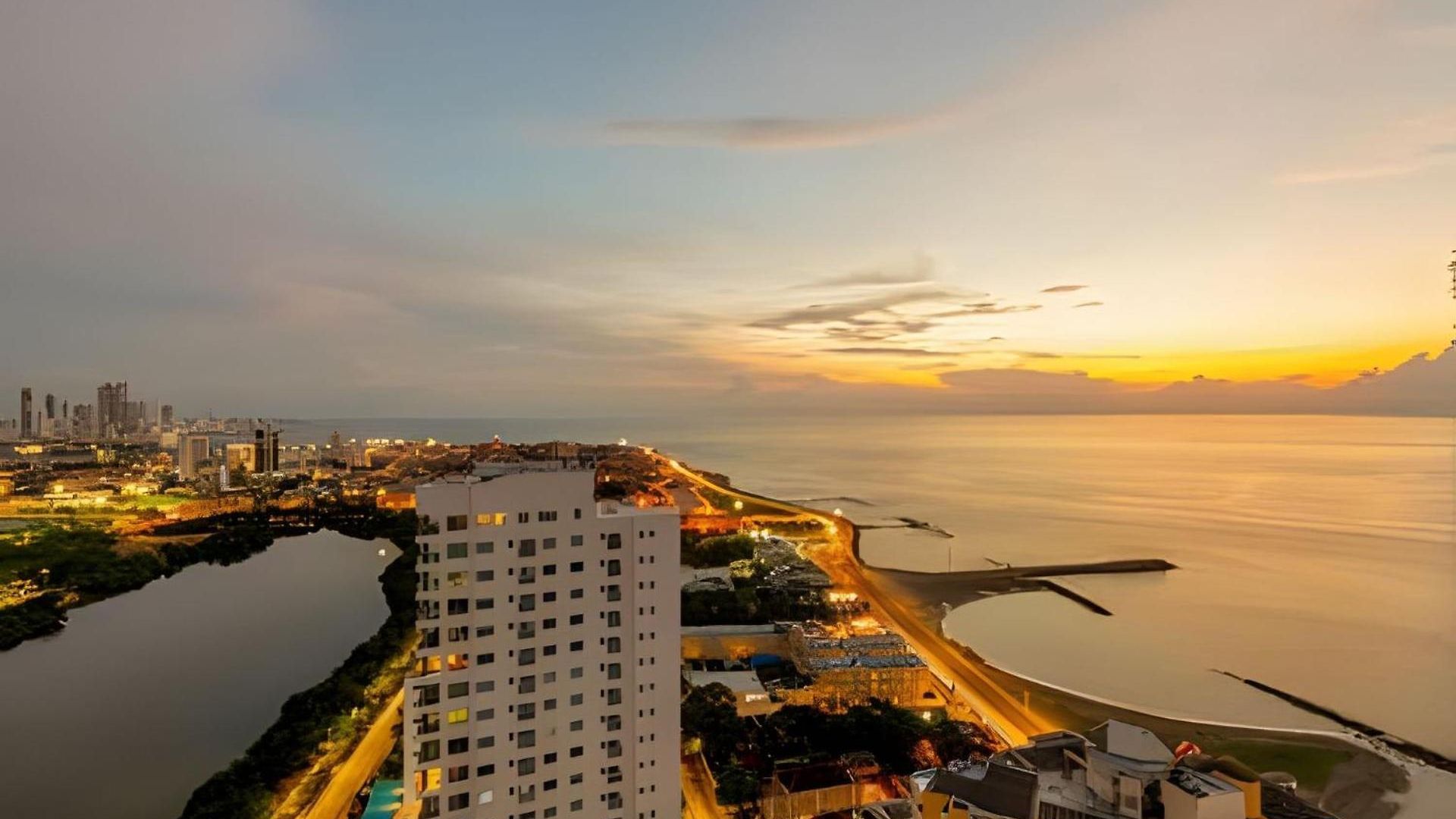 Apartamento Vista Al Mar/ Centro Histórico/ Nuevo Piso 26 1br