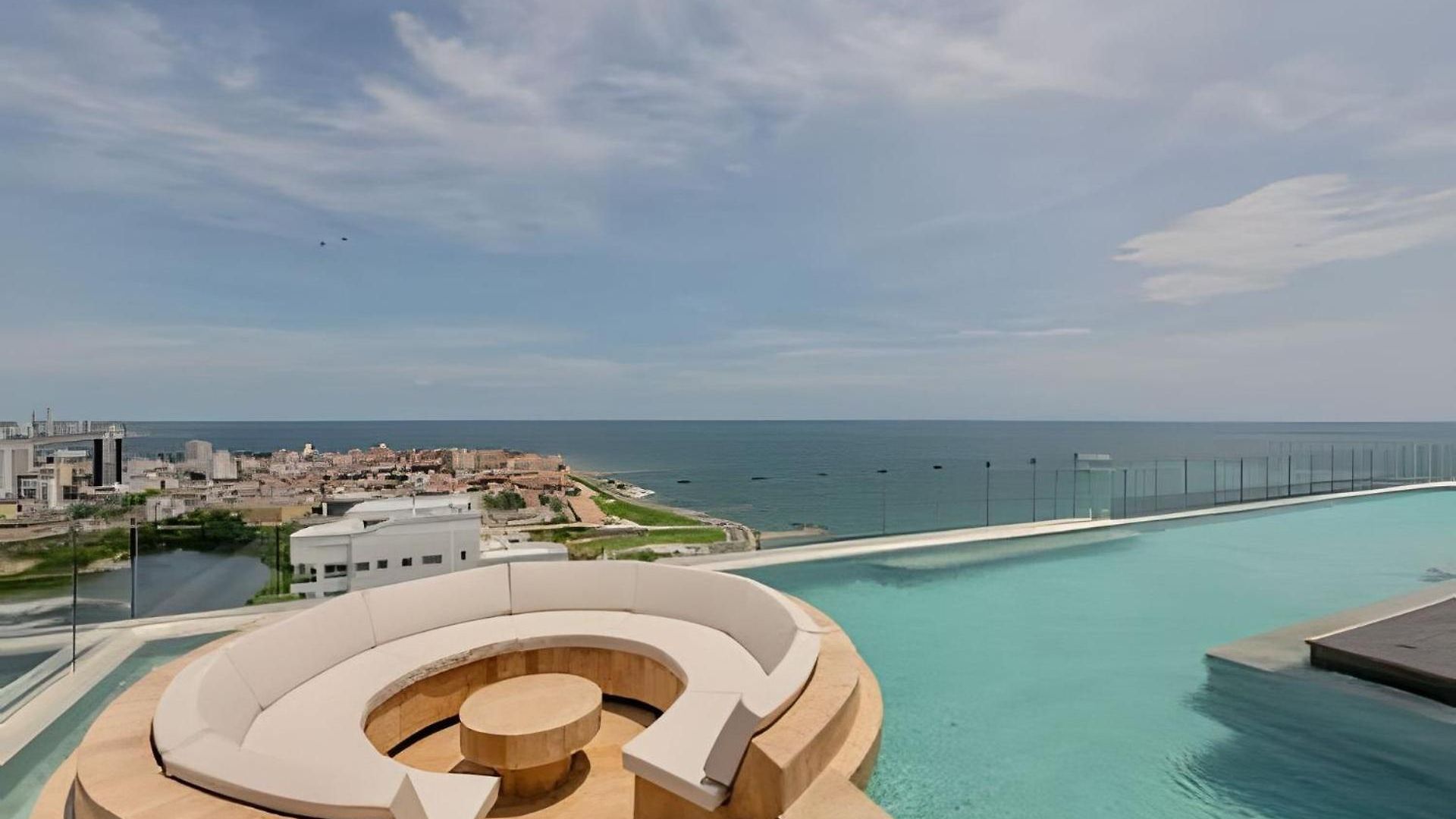 Vista Al Mar/ Centro Histórico/ Nuevo Piso 26 1br
