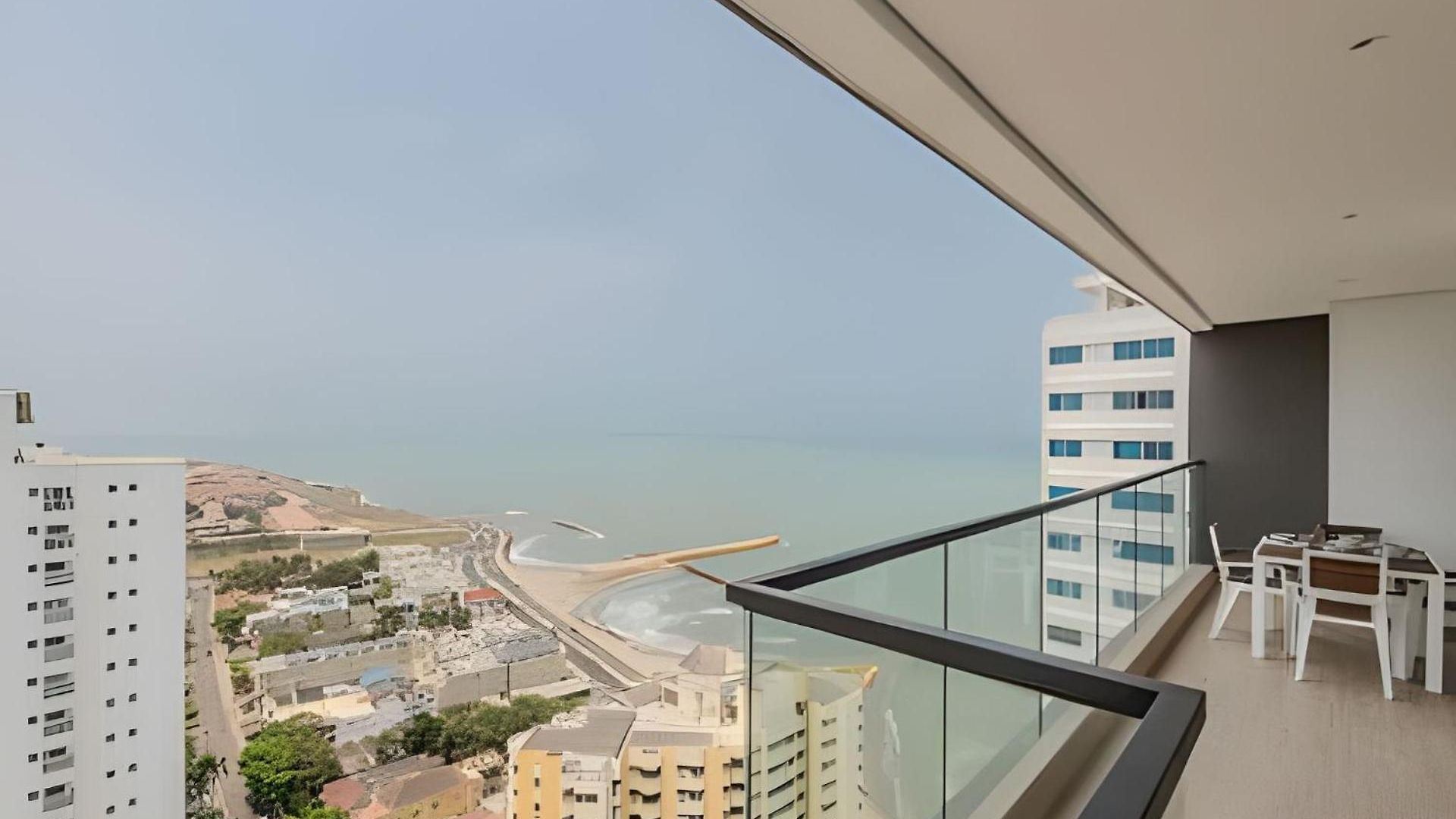 Vista Al Mar/ Centro Histórico/ Nuevo Piso 26 1br Apartamento Cartagena