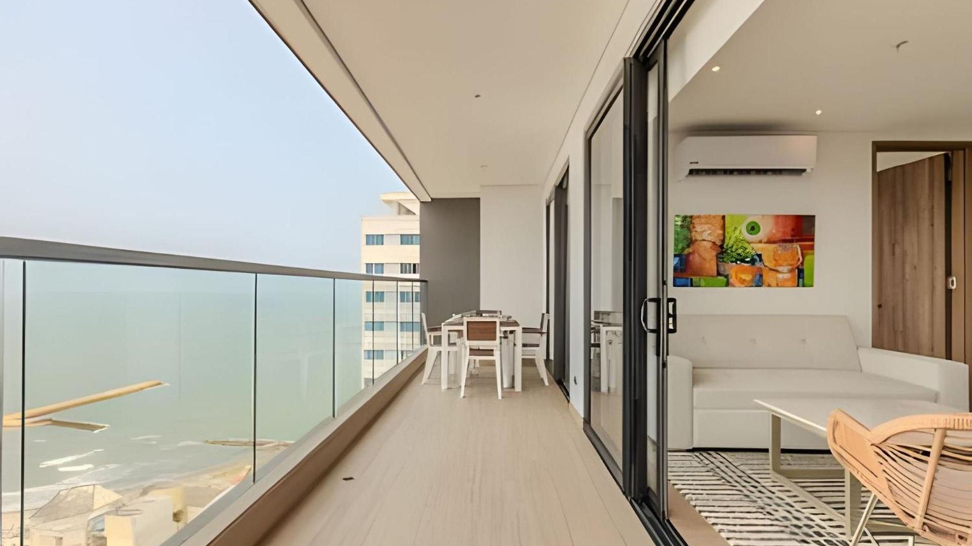 Vista Al Mar/ Centro Histórico/ Nuevo Piso 26 1br Apartamento