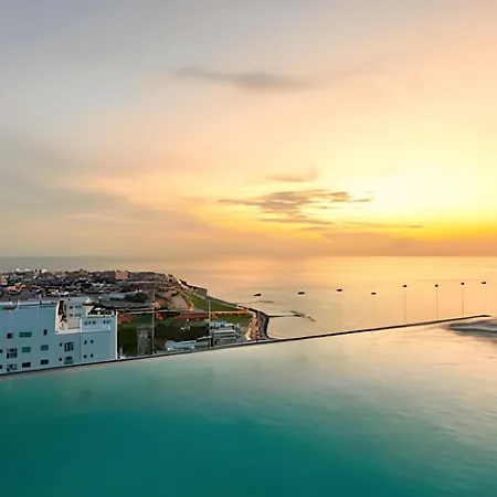 Vista Al Mar/ Centro Histórico/ Nuevo Piso 26 1br Apartamento