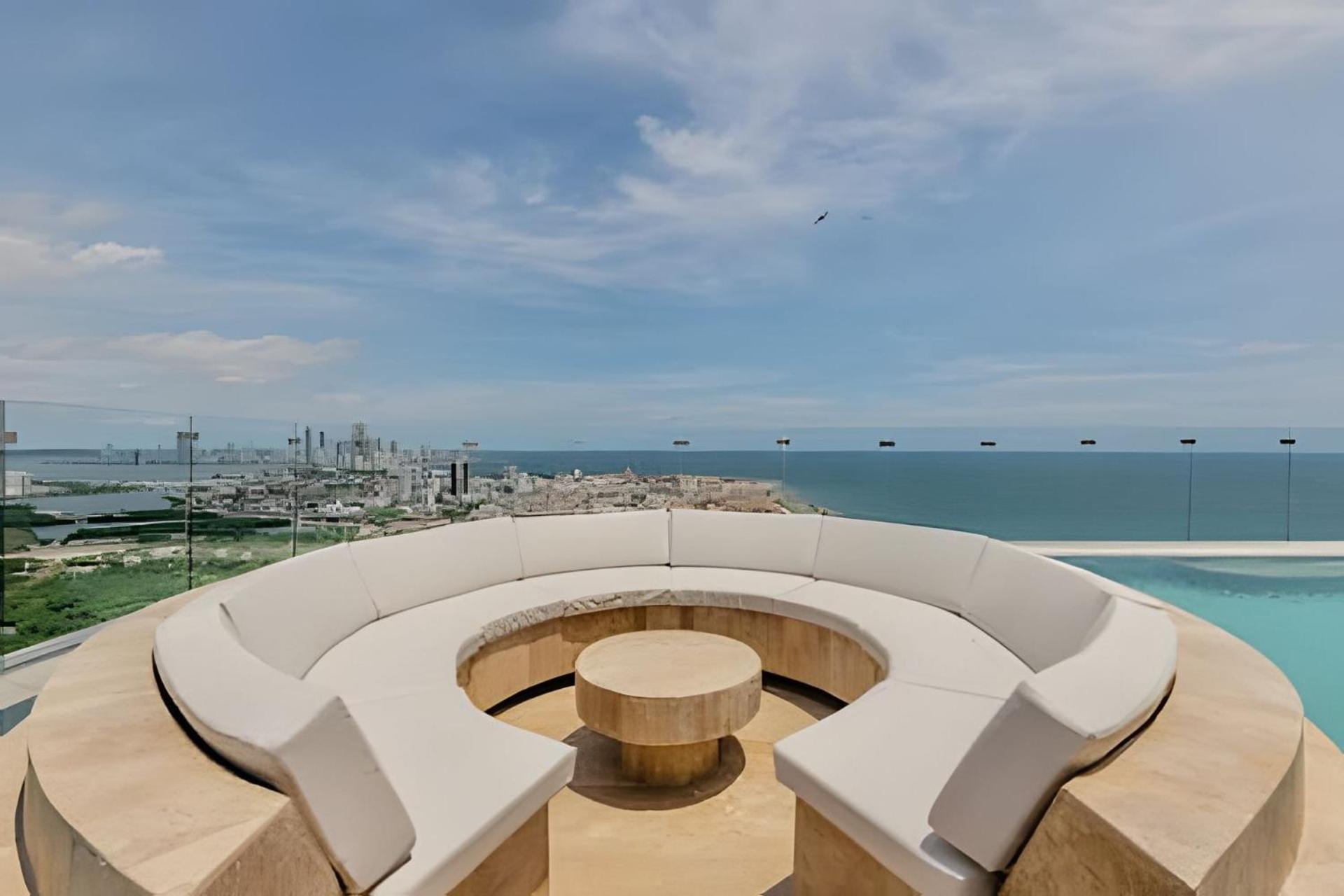 Vista Al Mar/ Centro Historico/ Nuevo Piso 26 1br *