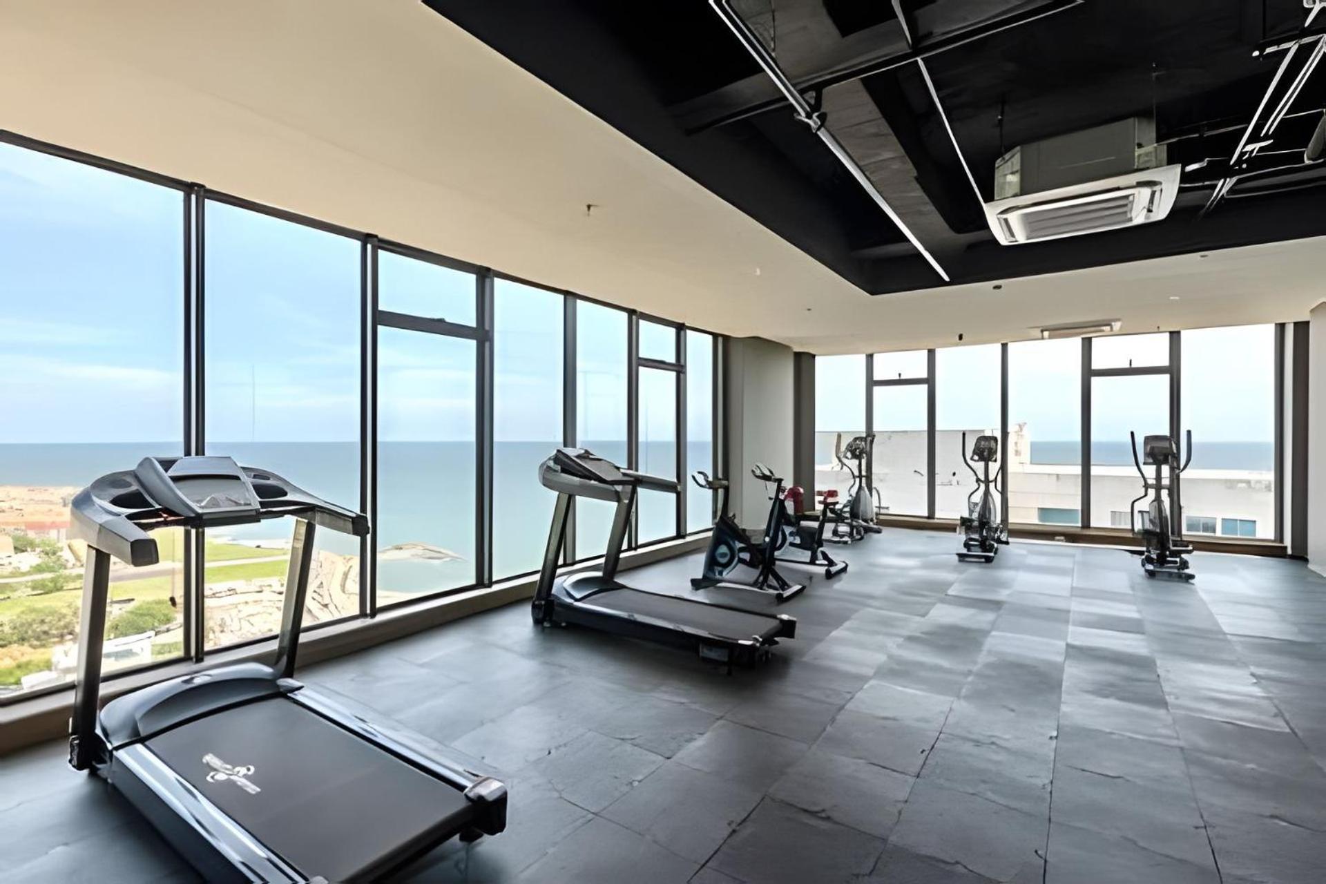 Vista Al Mar/ Centro Historico/ Nuevo Piso 26 1br Apartamento *