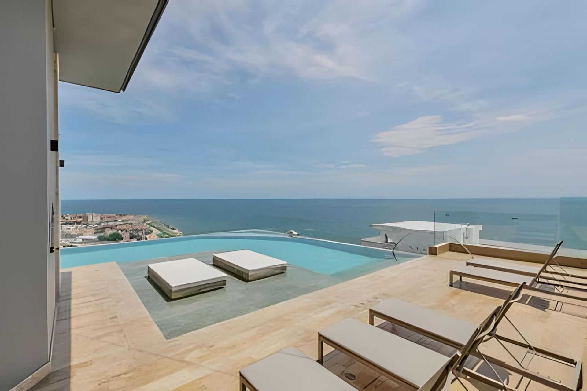 Vista Al Mar/ Centro Historico/ Nuevo Piso 26 1br Apartamento
