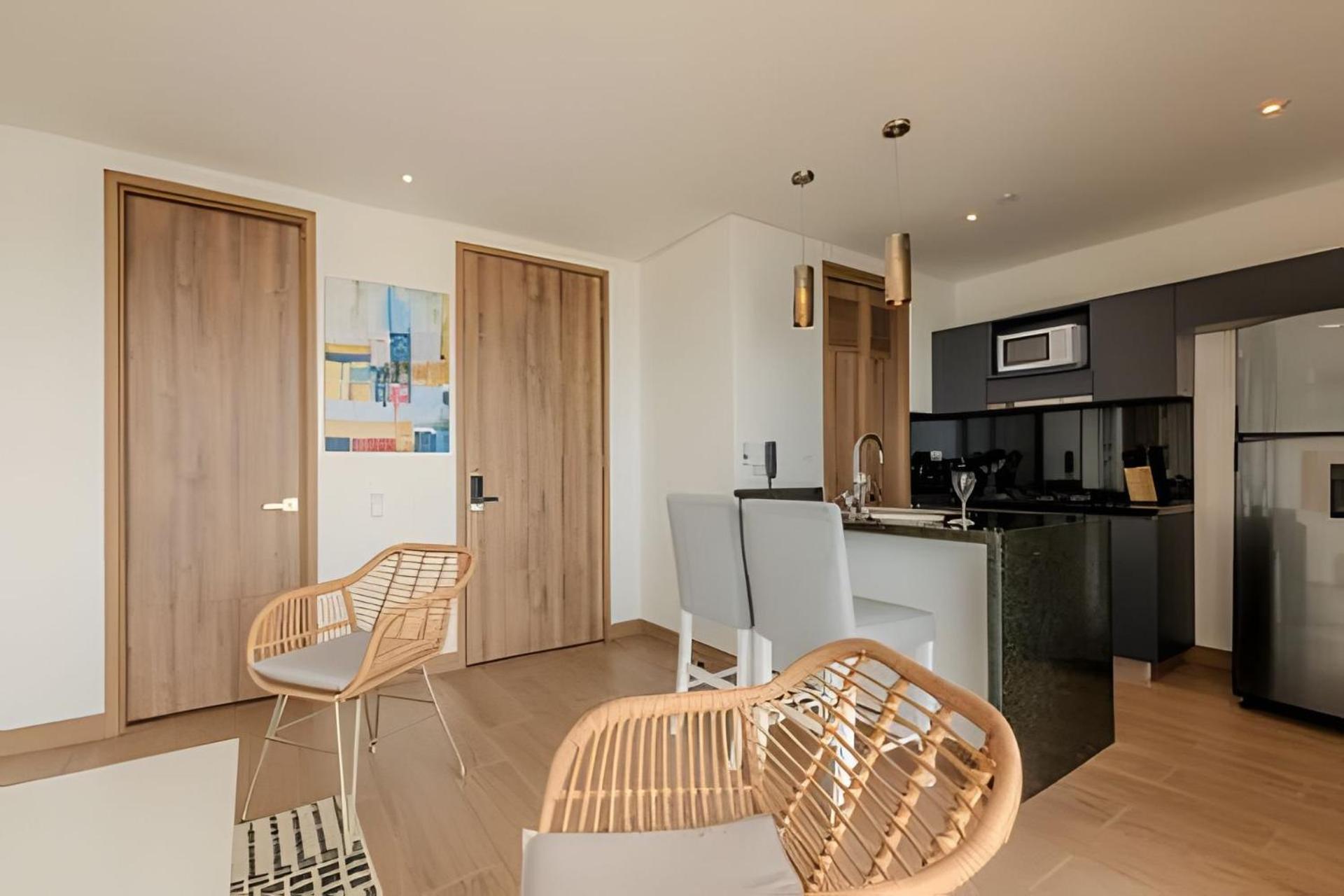 Apartamento Vista Al Mar/ Centro Historico/ Nuevo Piso 26 1br *